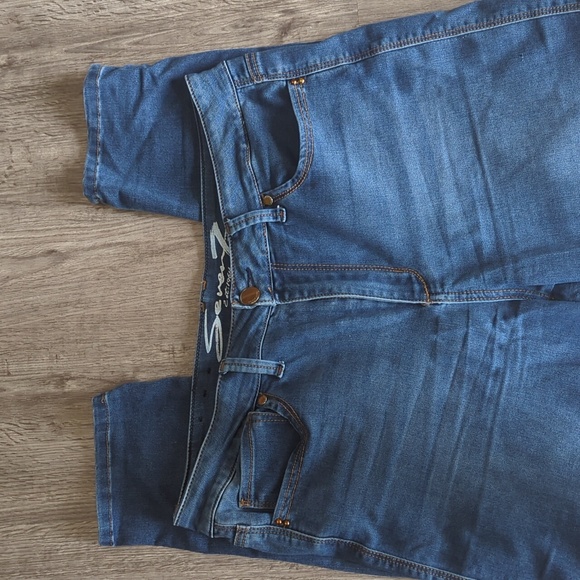 Seven7 Jeans "Skin-Fit Denim" Size 14 - Picture 5 of 10